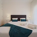 Sky Villas Boas T2- 6 Pax * Албуфейра
