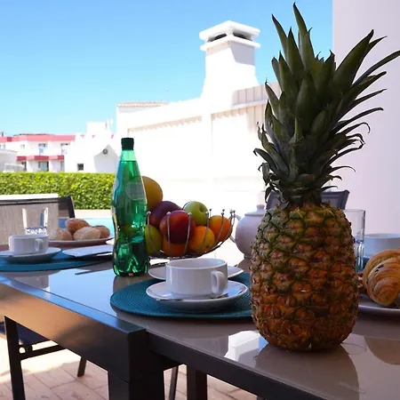 Sky Villas Boas T2- 6 Pax *