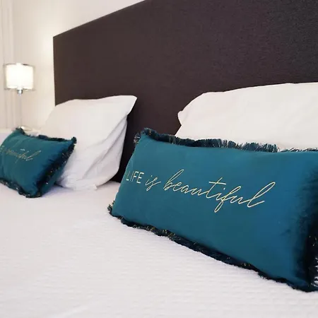 فندق Sky Villas Boas T2- 6 Pax البوفيرا