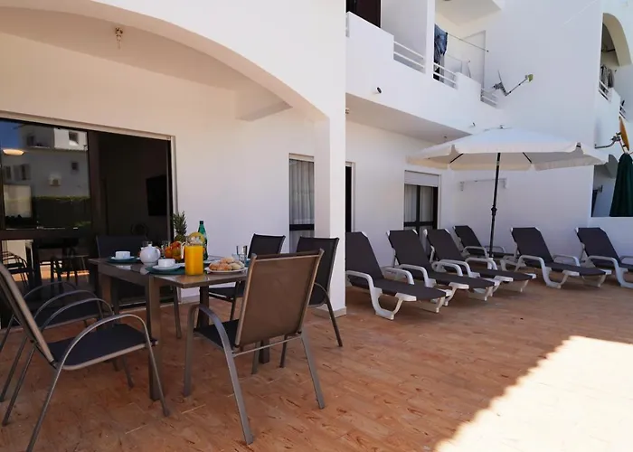 Отель Sky Villas Boas T2- 6 Pax *